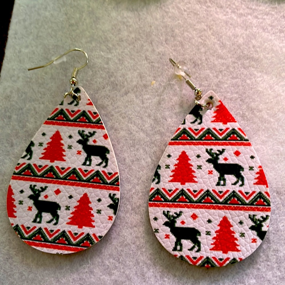 CHRISTMAS EARRINGS!!! - Picture 4 of 6